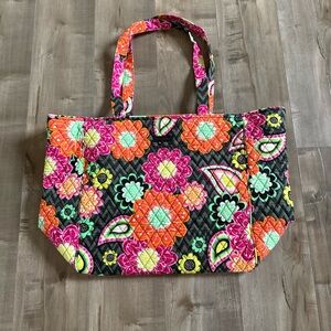 Vera Bradley Ziggy Zinnia Large Tote Shoulder Bag Travel Open Floral Colorful‎